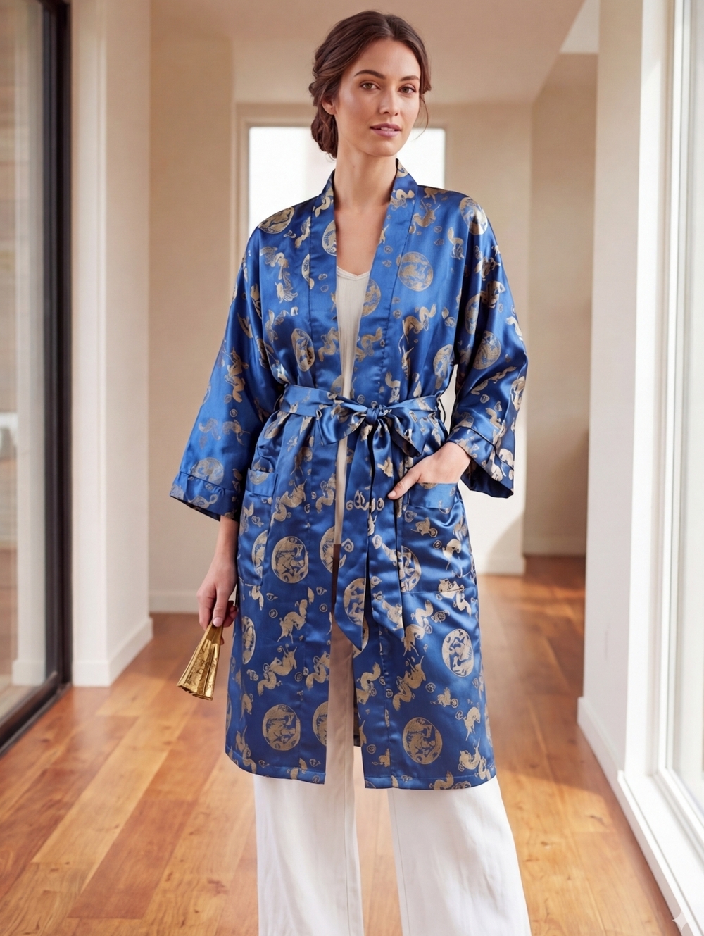 YISI Kimono-Style Blue & Gold Silk-Feel Robe with Belt. Size Medium. NWOT.